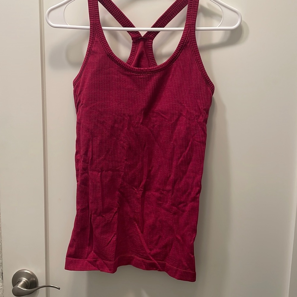 Lululemon ebb to street tank